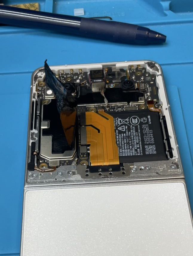 Libero Flipの基板載せ替えの修理写真 3