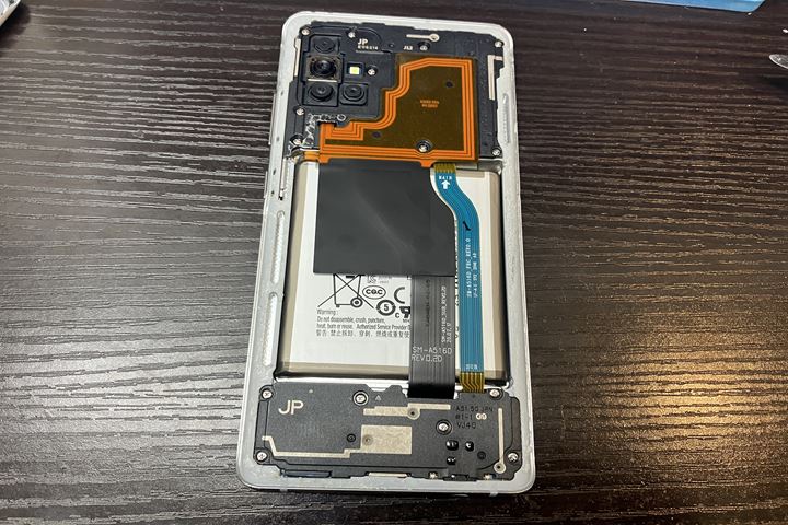 Galaxy A51 5Gの画面交換の修理写真 3