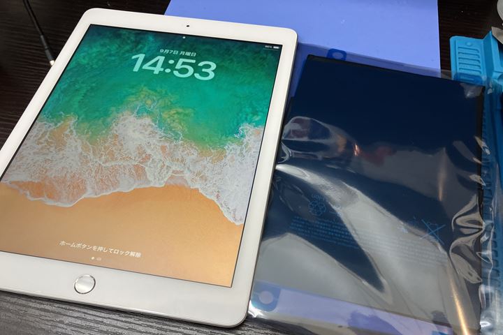 iPad 6のバッテリー交換の修理写真 3