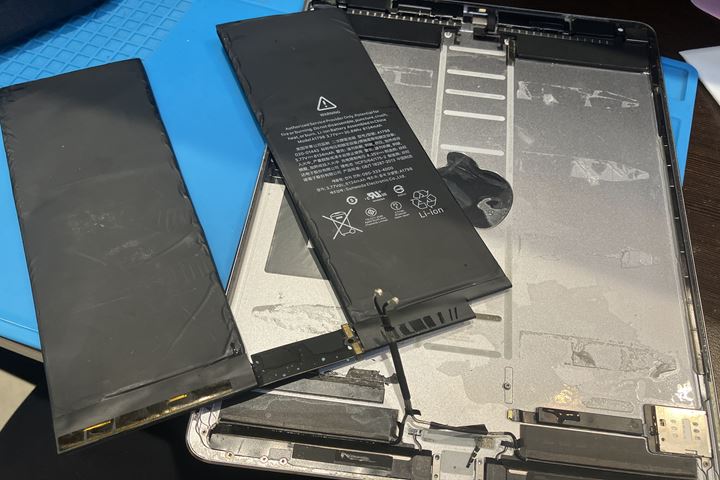 iPadもお任せ！ 電池持ちが極端に悪くなったiPadPro10.5インチのバッテリー交換をご紹介！の写真 3